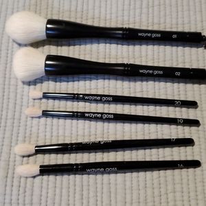 Wayne Goss brushes
